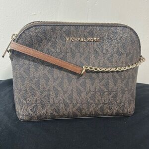Michael Kors Crossbody